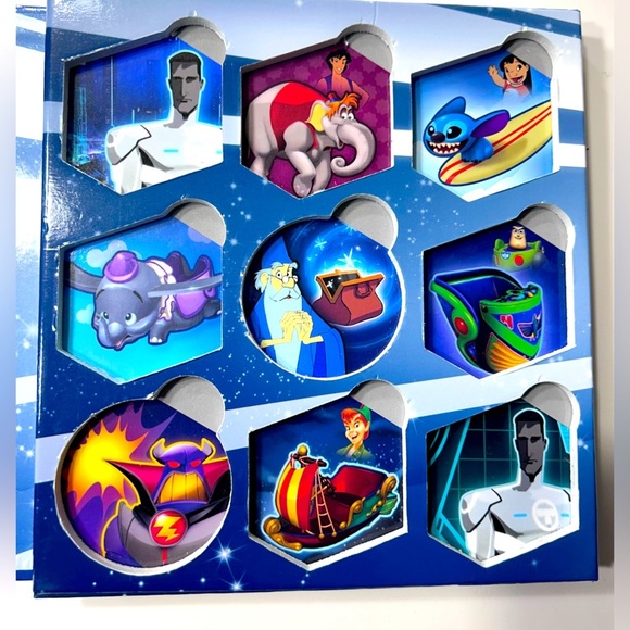 Disney Infinity - Power Disc Collector’s Book (Disc’s NOT Included) 🥏 - Picture 4 of 7